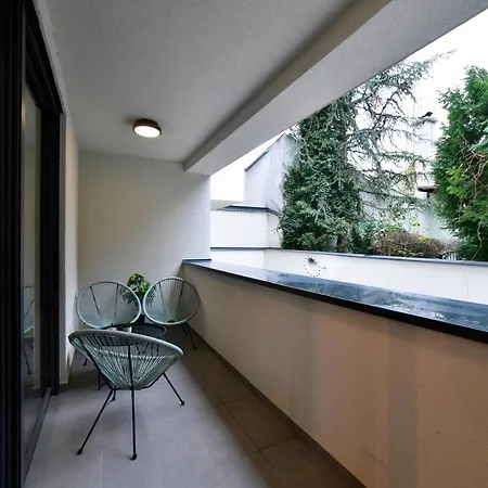 Ophelia Apartment With Parking Zagreb Exterior photo